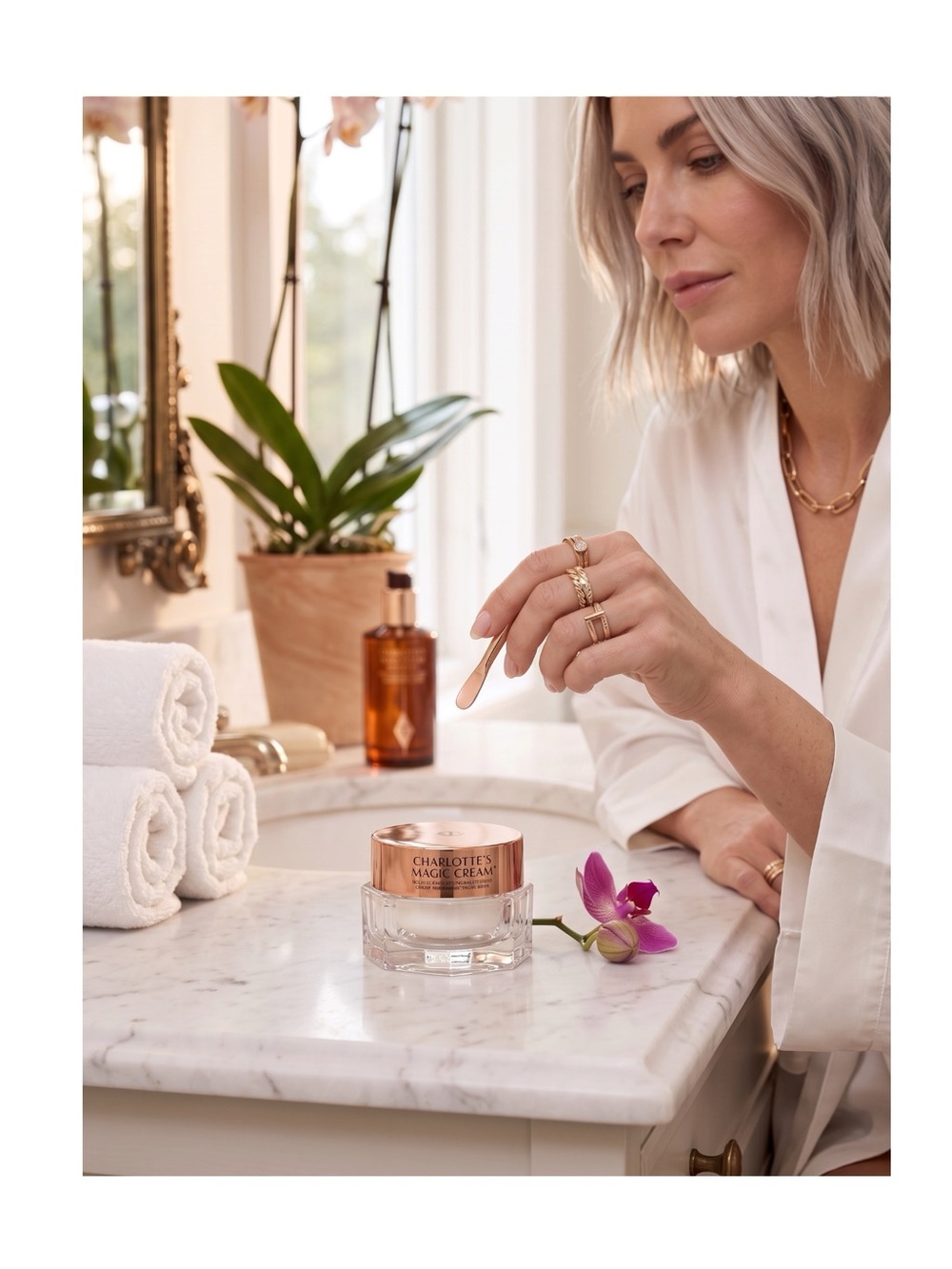 new Charlotte Tilbury ☀︎︎ Charlotte’s Magic Cream ☀︎︎ Luxury Travel ☀︎︎ in Box